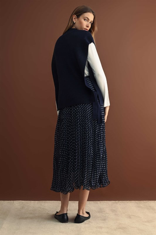 NAVY PLEATED POLKA DOT SKIRT