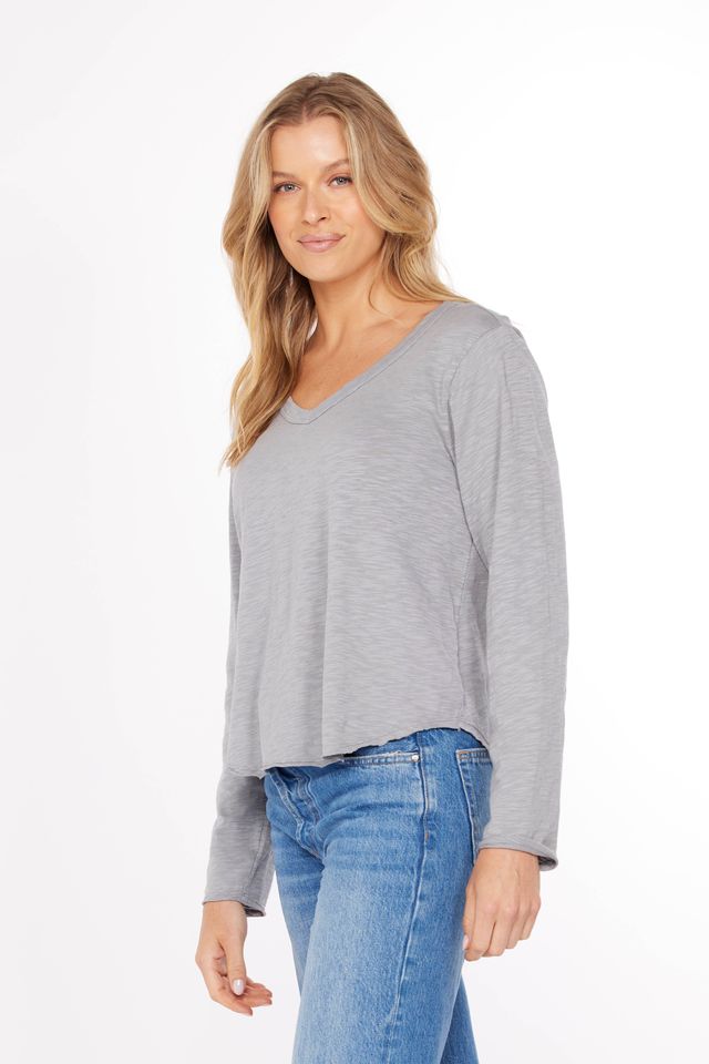 HEATHER SMOKE LONG SLEEVE FLOWY TEE
