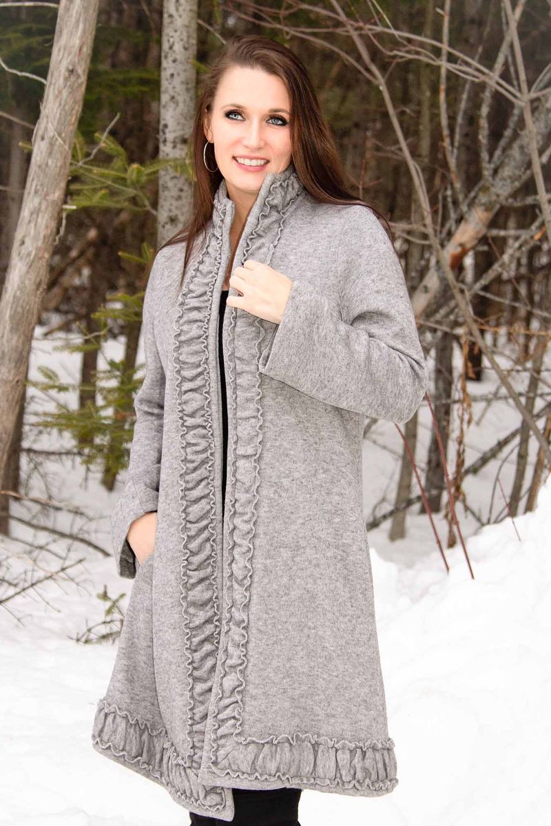 CATHERINE OYSTER  RUFFLE EDGE COATIGAN
