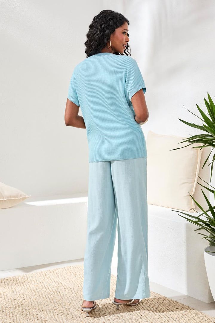 AQUA SKY SHORT SLEEVE POCKET SWEATER