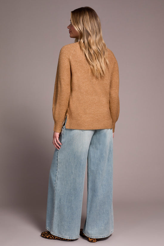 ICELATTE MOCK NECK SWEATER