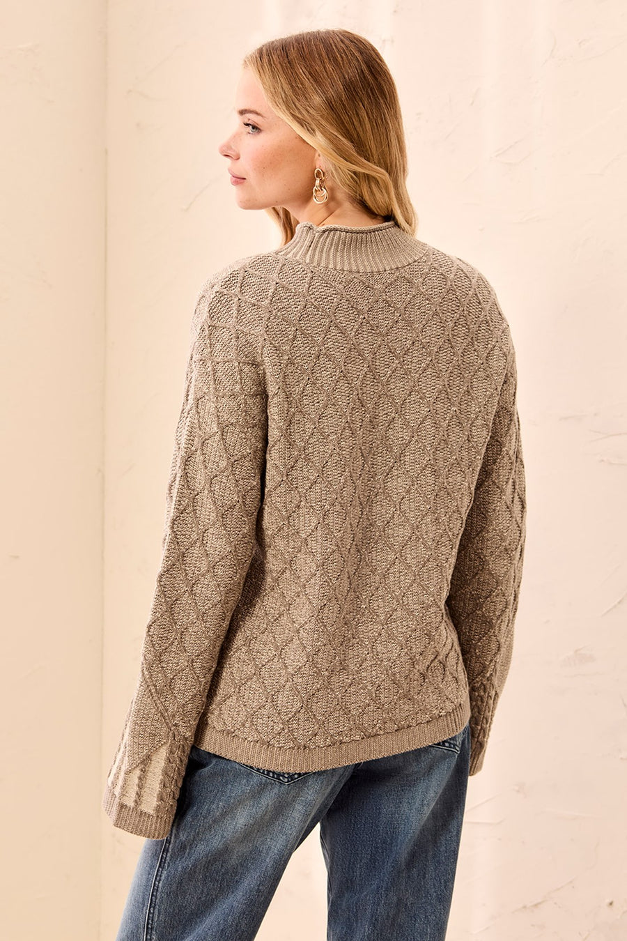DRY SAND MIXED CABLE MOCK NECK SWEATER
