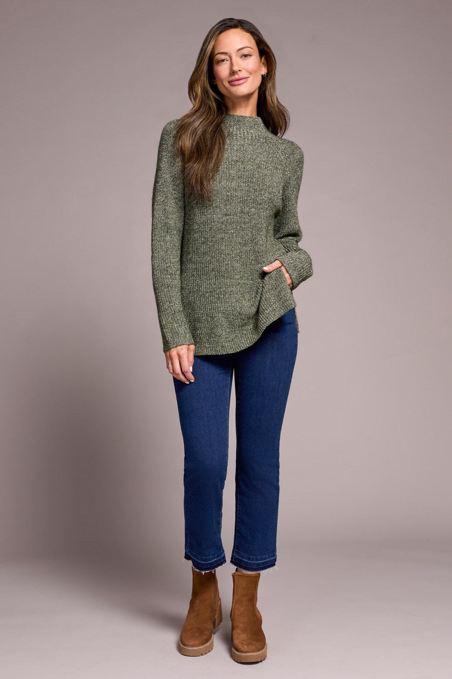 HEATHERED SPRUCE MOCK NECK SWEATER WITH SIDE SLITS
