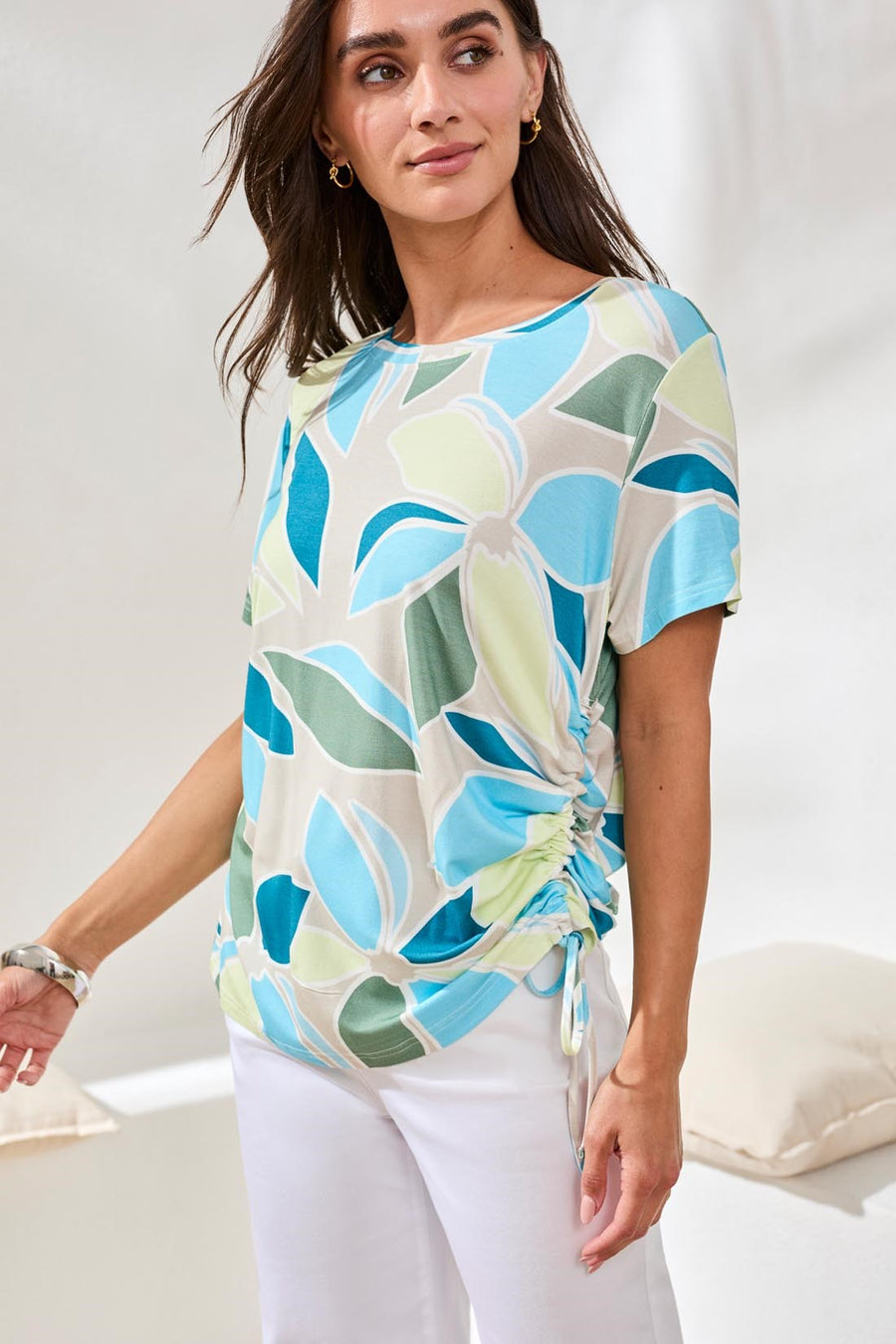 AQUA SKY SHORT SLEEVE LEAF PRINT KNIT TOP
