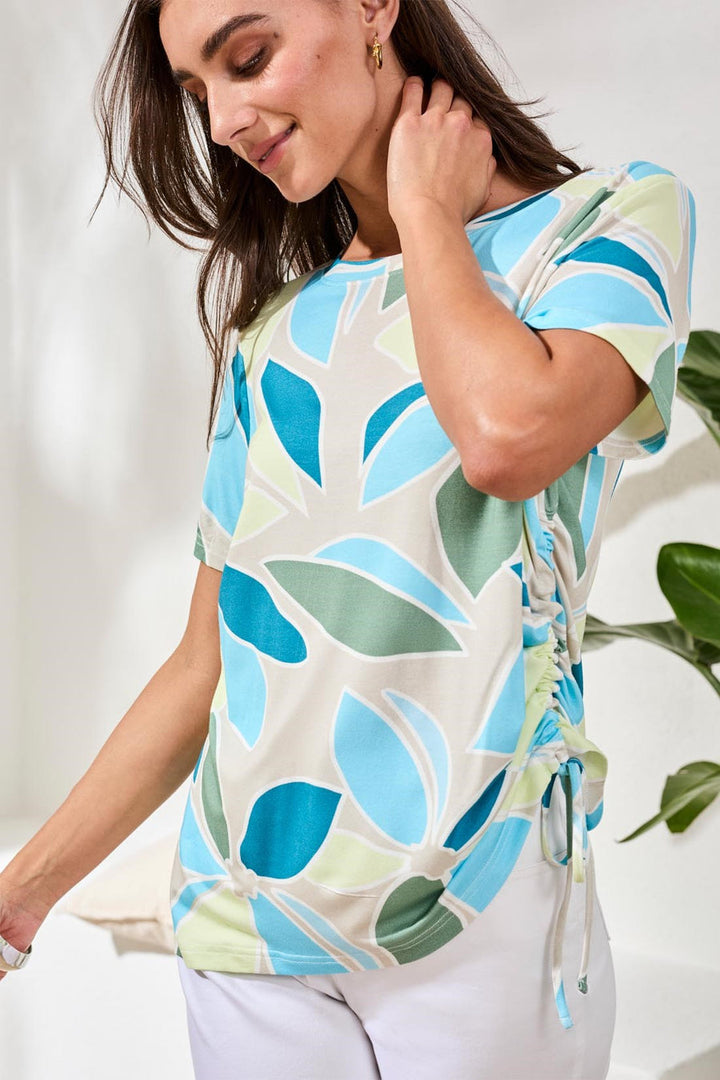 AQUA SKY SHORT SLEEVE LEAF PRINT KNIT TOP