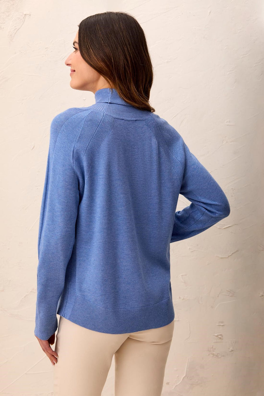 STELLAR BLUE TURTLENECK