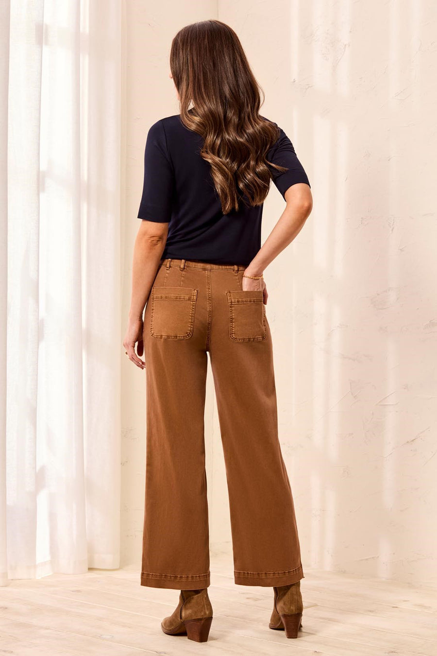 SOPHIA HAZELWOOD CURVY COMFORT STRETCH STRAIGHT JEANS
