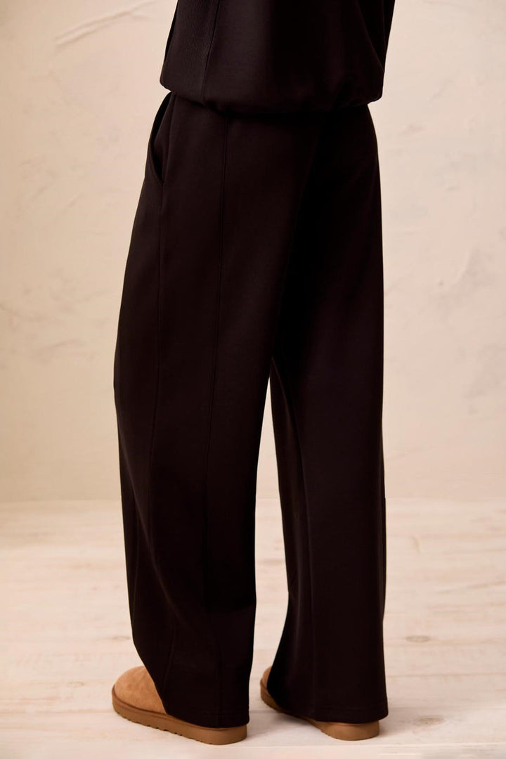 BLACK TECHNO LUXE WIDE LEG PANT