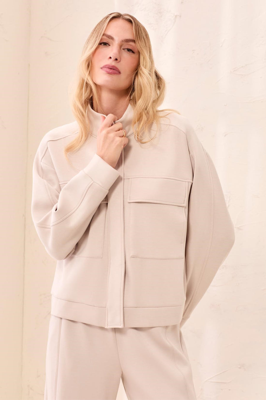 SANDDUNE TECHNO LUX MOCK NECK JACKET
