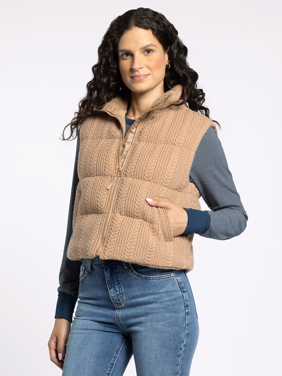 CAMEL STORMI CABLE VEST
