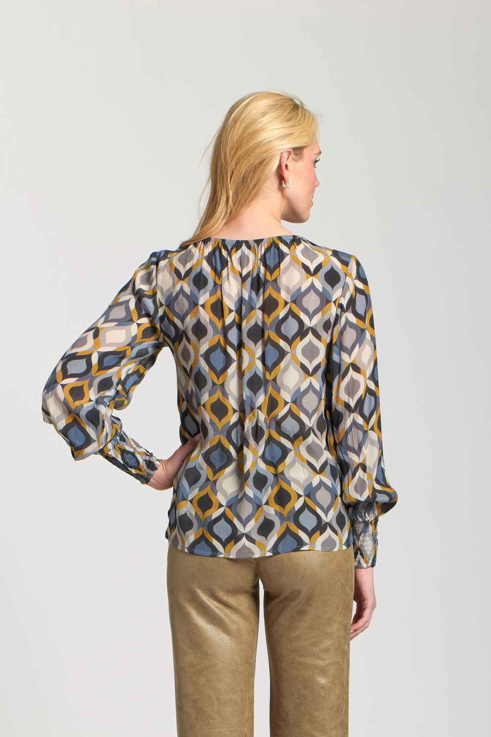 SHERRY STEEL BLUE & BLACK PRINT SMOCKED SLEEVES BLOUSE
