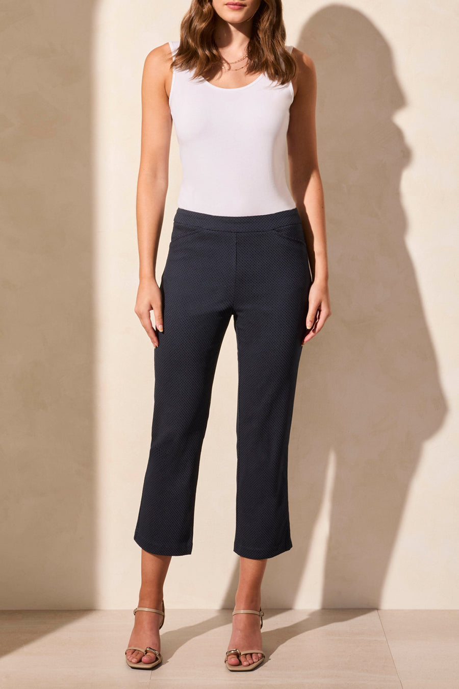 JET BLUE PULL ON KICK FLARE CAPRI
