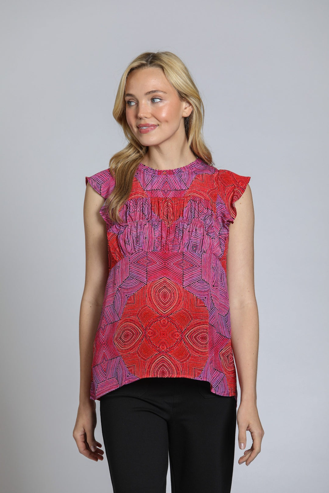 RED RASPBERRY FLUTTER SLEEVE PRINT TOP
