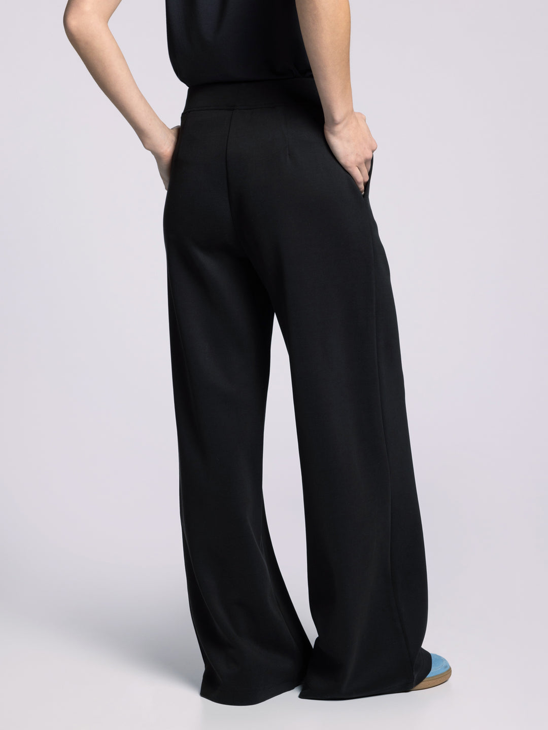 FRIDA BLACK KNIT  PANTS