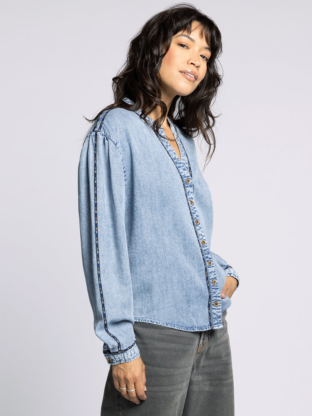 LETTIE DENIM WASH SHIRT
