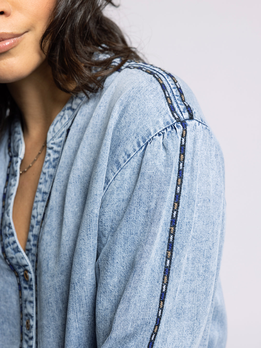 LETTIE DENIM WASH SHIRT