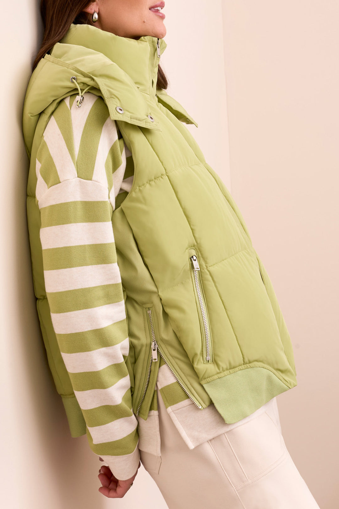 WASABI QUILTED VEST WITH REMOVABLE HOOD