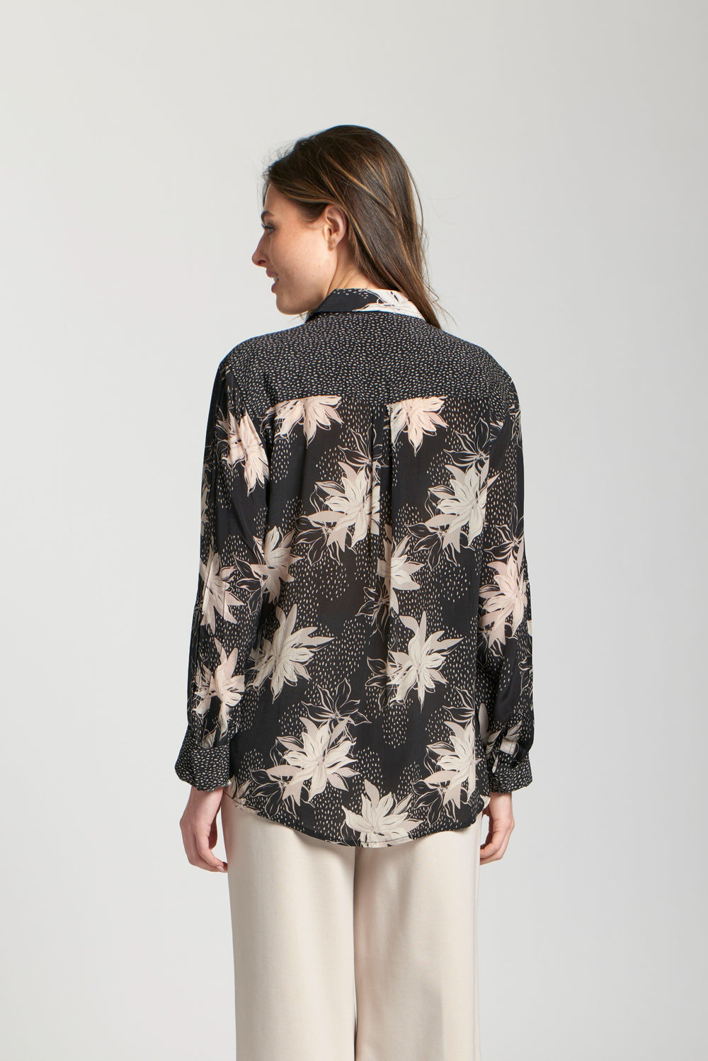 BLACK & SAND PRINT BLOUSE
