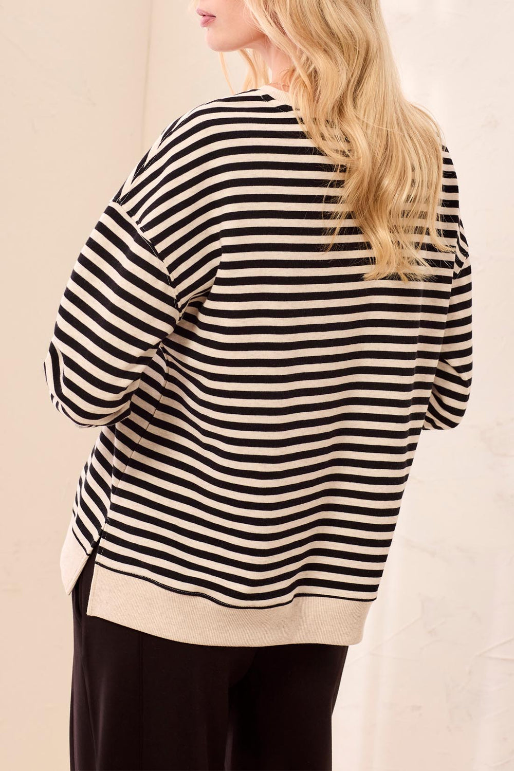 BLACK & CREAM COMBO STRIPE CREW
