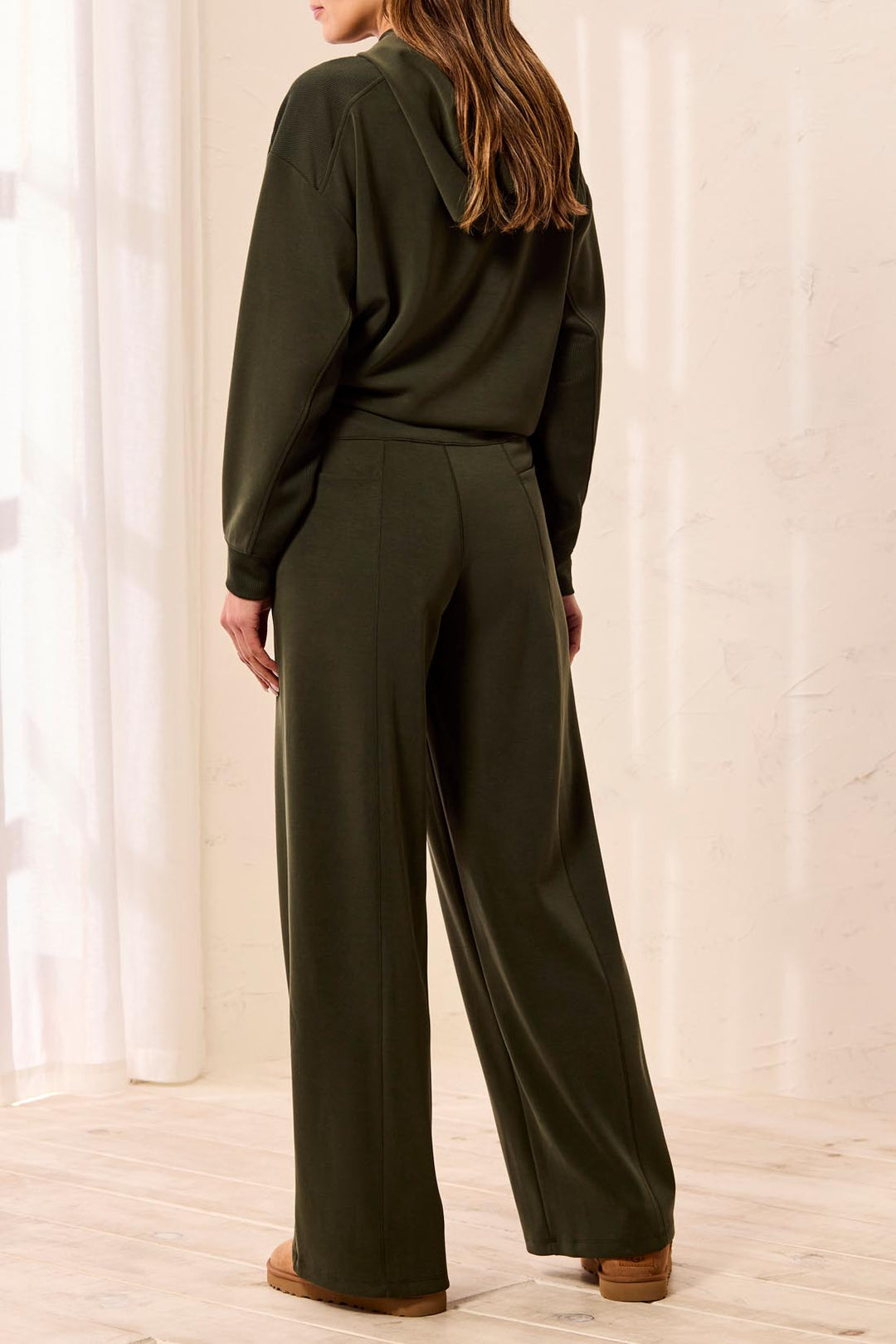 CEDAR GREEN PINTUCK WIDE LEG KNIT PANTS