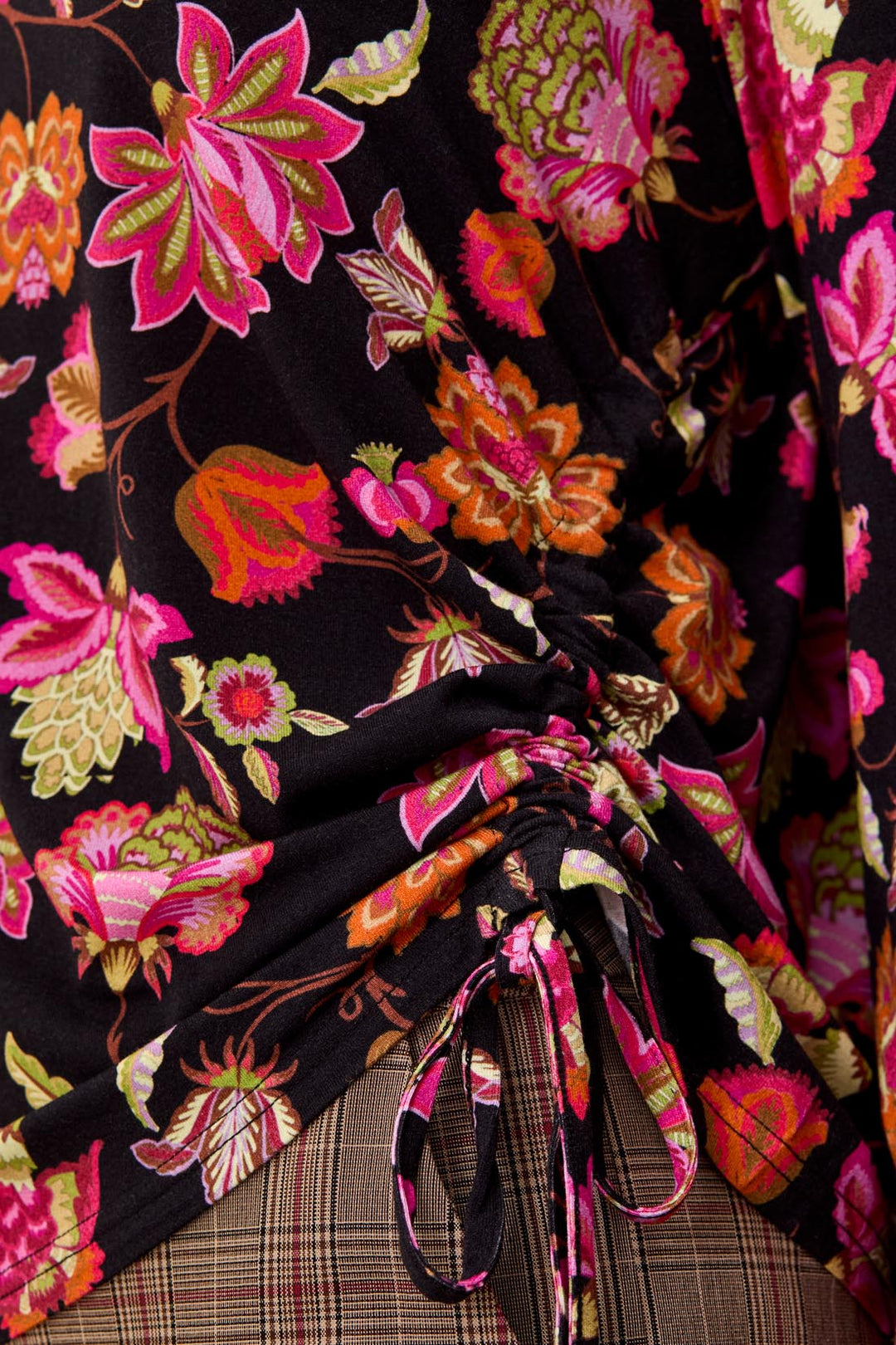 MULBERRY BAROQUE FLORAL TOP WITH SIDE RUCHING