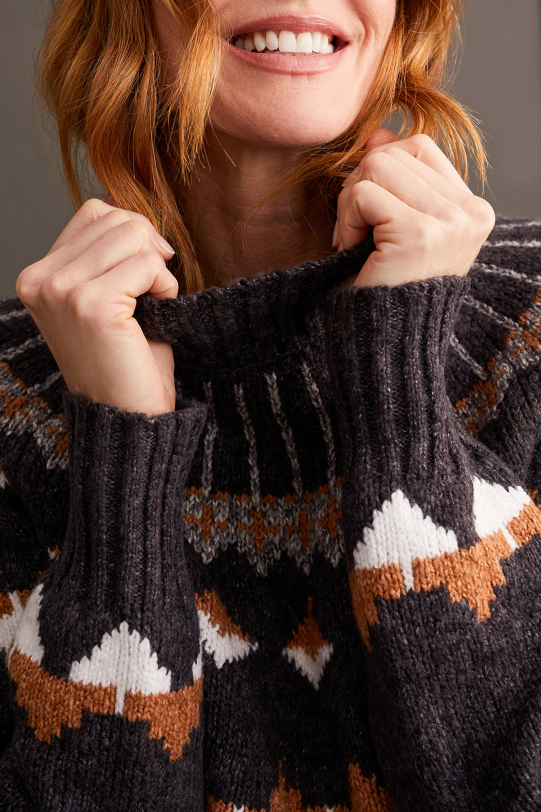 WALNUT INTARSIA MOCK NECK SWEATER